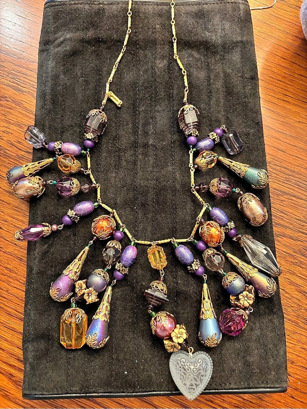 Iris Lane Beaded Bib/Drop Necklace in Purple & Gold
Stunning color combination